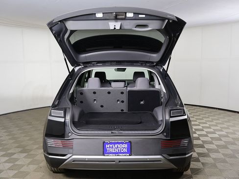 Used 2023 Hyundai Ioniq 5 SE w/ Cargo Package AWD/4WD image 15