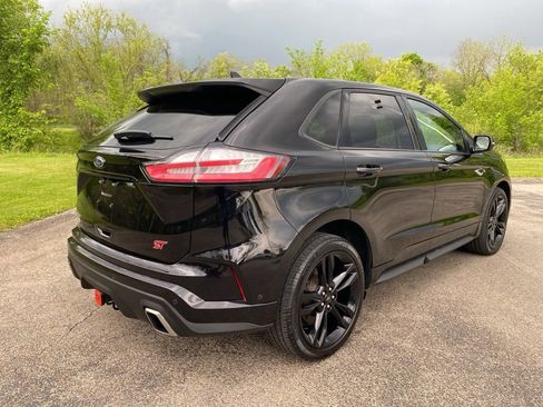 Used 2020 Ford Edge ST w/ Equipment Group 401A AWD/4WD image 3