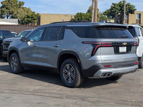 New 2026 Chevrolet Traverse LT image 10