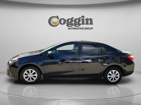 Used 2016 Toyota Corolla L FWD image 2