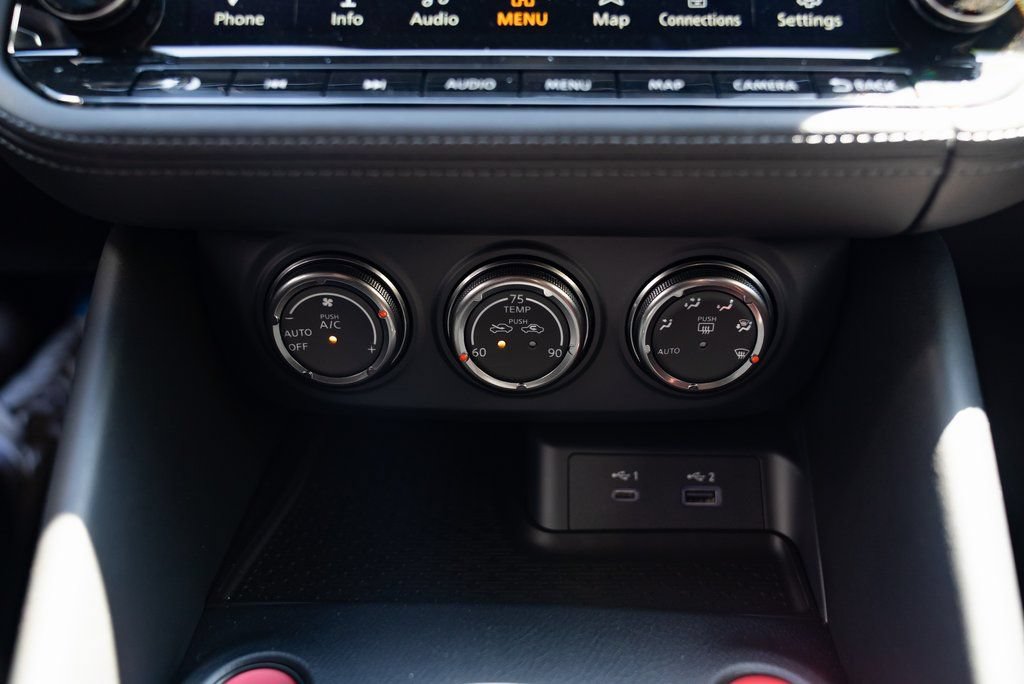 New 2024 Nissan Z Performance w/ Floor Mat Package RWD image 15