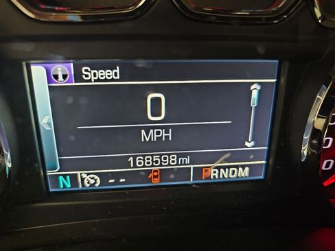 Used 2015 Chevrolet Suburban LT AWD/4WD image 29