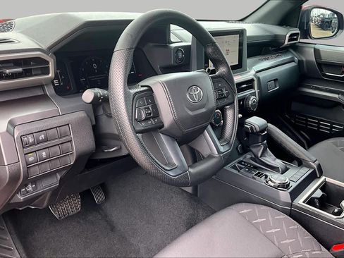 Certified 2026 Toyota Tacoma SR5 AWD/4WD image 17