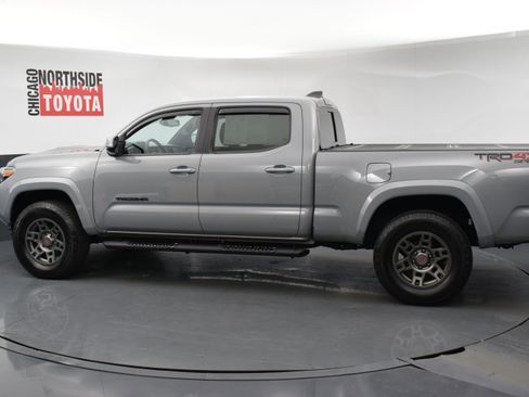 Used 2021 Toyota Tacoma TRD Sport w/ Technology Package AWD/4WD image 2