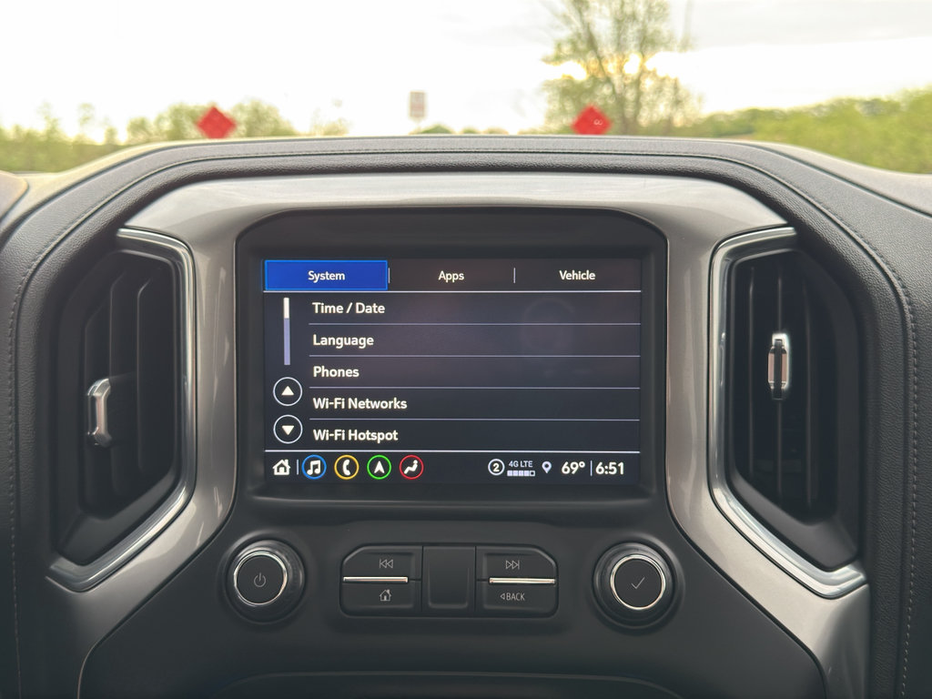 Used 2021 Chevrolet Silverado 1500 LTZ w/ LTZ Premium Package AWD/4WD image 29