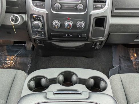 Used 2024 RAM 1500 Warlock AWD/4WD image 19