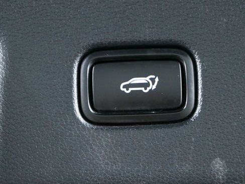 Used 2024 Hyundai Palisade SEL w/ Premium Package FWD image 32