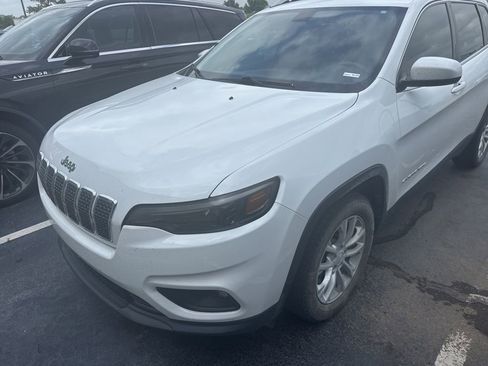 Used 2019 Jeep Cherokee Latitude w/ Popular Appearance Group FWD image 1