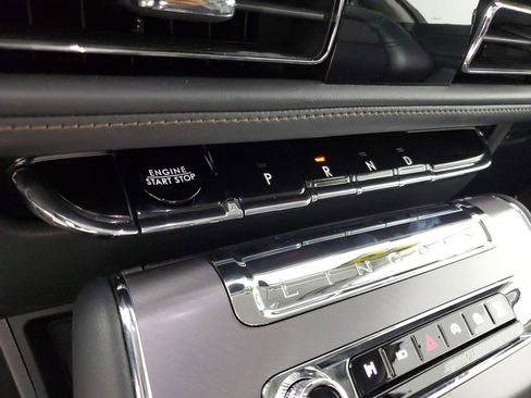 Used 2025 Lincoln Aviator 2WD w/ Jet Appearance Package image 29