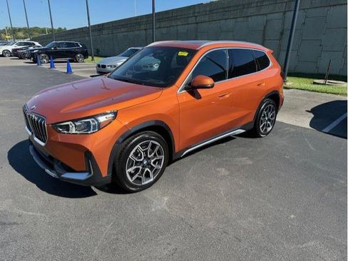 Certified 2025 BMW X1 xDrive28i w/ Technology Package image 1