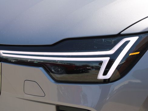 New 2026 Volvo XC90 B5 Plus w/ Protection Package image 51