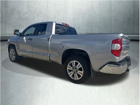 Used 2016 Toyota Tundra SR5 AWD/4WD image 3