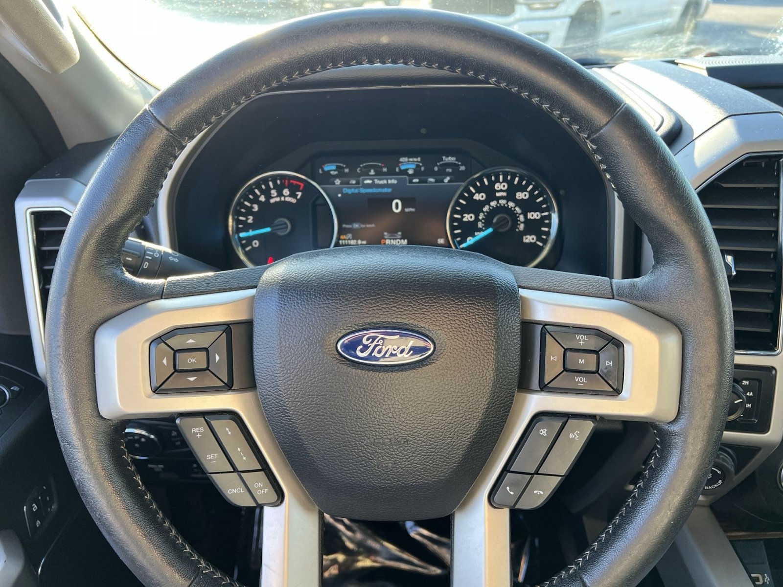 Used 2019 Ford F150 Lariat w/ Equipment Group 502A Luxury AWD/4WD image 16