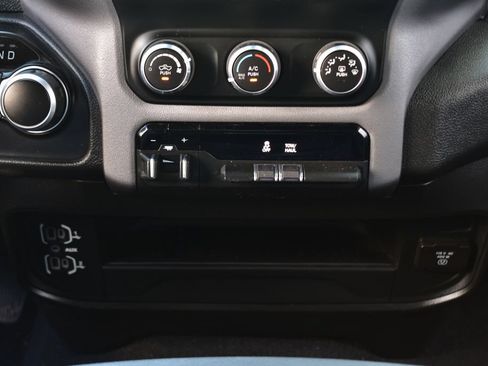 Used 2023 RAM 2500 Big Horn w/ Protection Group AWD/4WD image 34