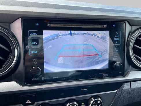 Used 2019 Toyota Tacoma TRD Sport w/ Technology Package AWD/4WD image 28