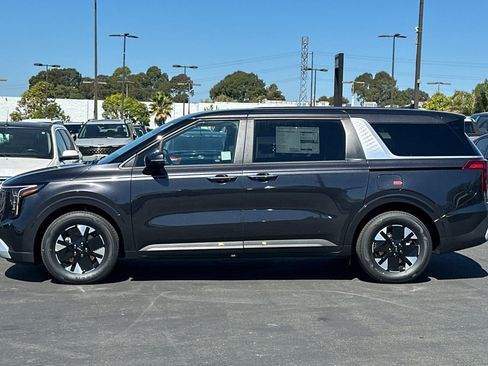 New 2026 Kia Carnival LXS image 7