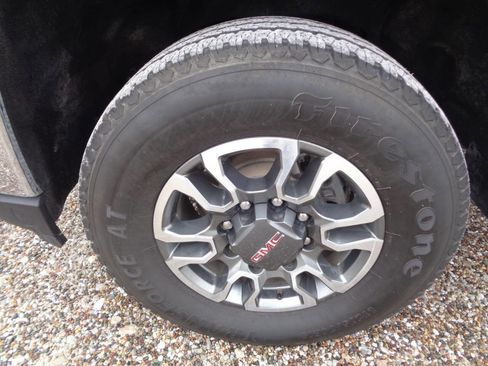 Used 2022 GMC Sierra 2500 SLE w/ SLE Convenience Package image 27