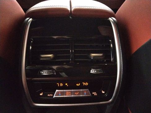 Used 2021 BMW X5 M image 45