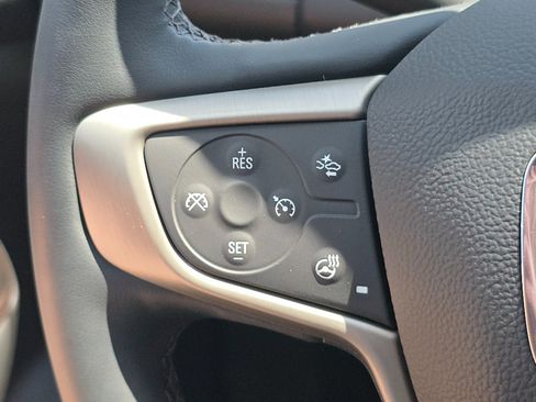 Used 2023 GMC Acadia Denali w/ Denali Technology Package FWD image 25