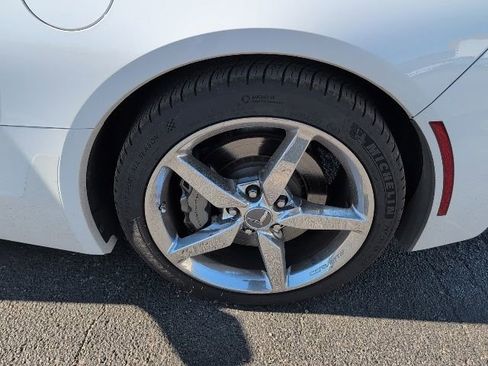 Used 2017 Chevrolet Corvette Stingray Coupe w/ 1LT image 3