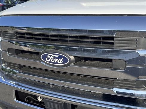 New 2026 Ford E-450 and Econoline 450 Super Duty w/ Power Equipment Group image 5