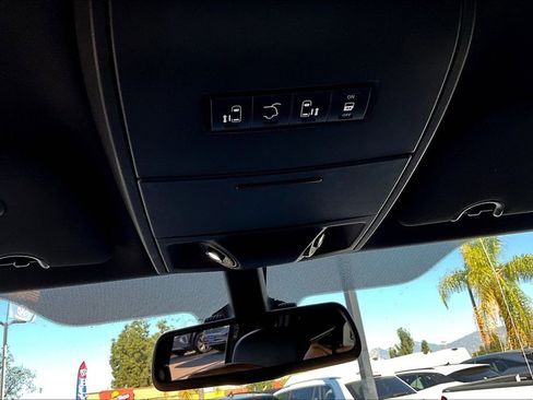 Used 2020 Dodge Grand Caravan GT FWD image 14