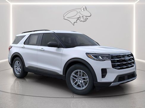 New 2026 Ford Explorer Active AWD/4WD image 3