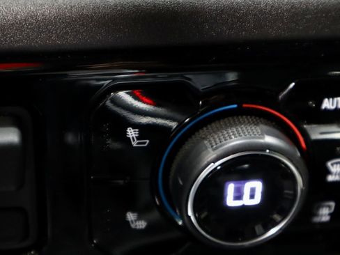 Used 2023 Chevrolet Silverado 1500 RST w/ Convenience Package II image 4