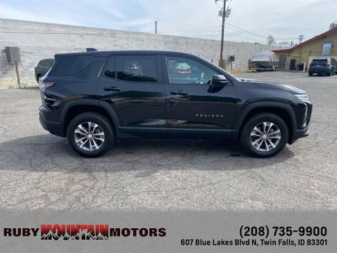 Used 2026 Chevrolet Equinox LT AWD/4WD image 8