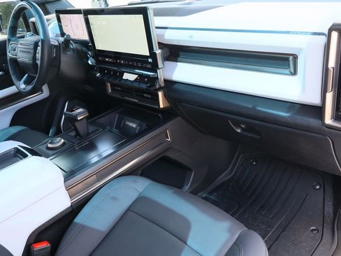Used 2024 GMC Hummer EV 3X w/ Omega Edition image 34