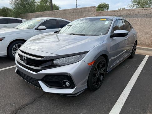 Used 2017 Honda Civic Sport Touring image 2