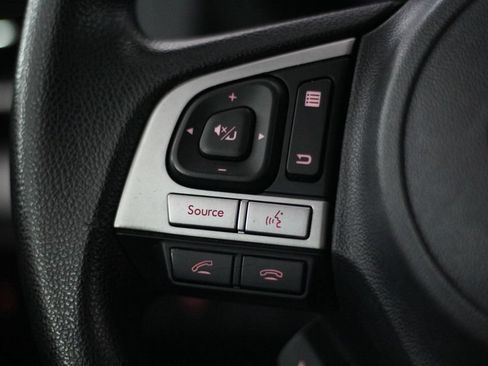 Used 2018 Subaru Forester 2.5i Premium AWD/4WD image 12