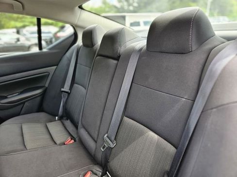Used 2025 Nissan Altima 2.5 SV FWD image 29
