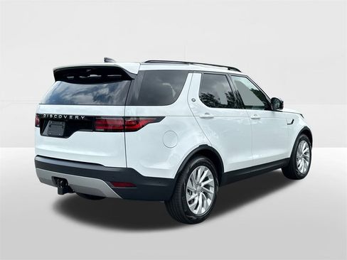 New 2025 Land Rover Discovery S image 4