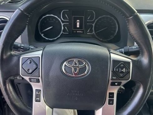 Used 2018 Toyota Tundra Limited w/ Limited Premium Package image 32