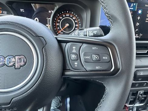Used 2026 Jeep Wrangler Unlimited Rubicon AWD/4WD image 26