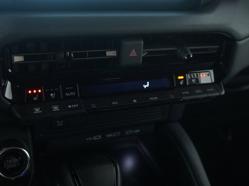 Used 2025 Toyota Land Cruiser w/ Premium Package image 26