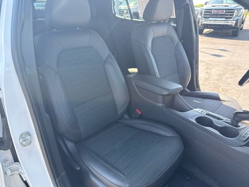Certified 2024 Buick Envista Preferred w/ Convenience I Package FWD image 26