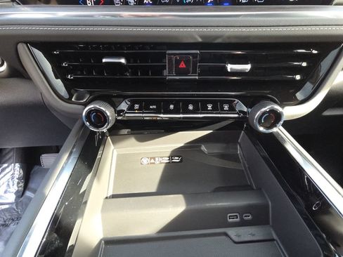 New 2026 Chevrolet Tahoe Premier AWD/4WD image 23