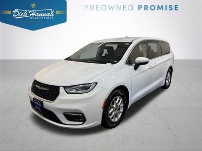 Used 2023 Chrysler Pacifica Touring-L