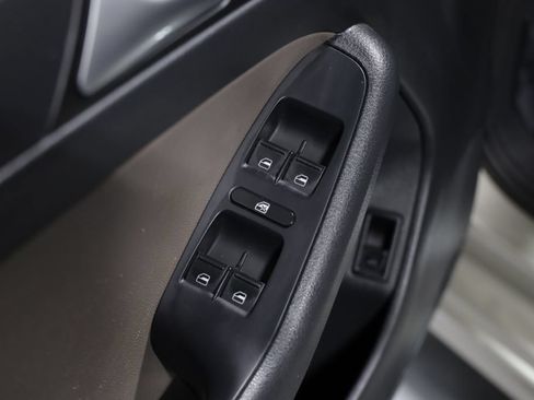 Used 2014 Volkswagen Jetta S FWD image 11