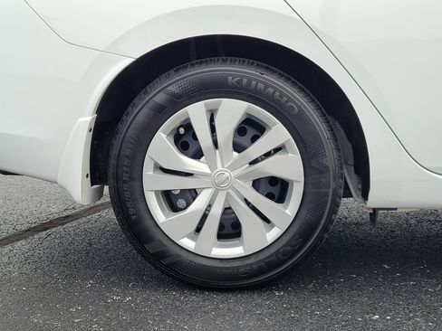 Used 2025 Nissan Versa S w/ Trunk Package FWD image 10