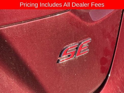 Used 2024 Toyota Corolla SE FWD image 8