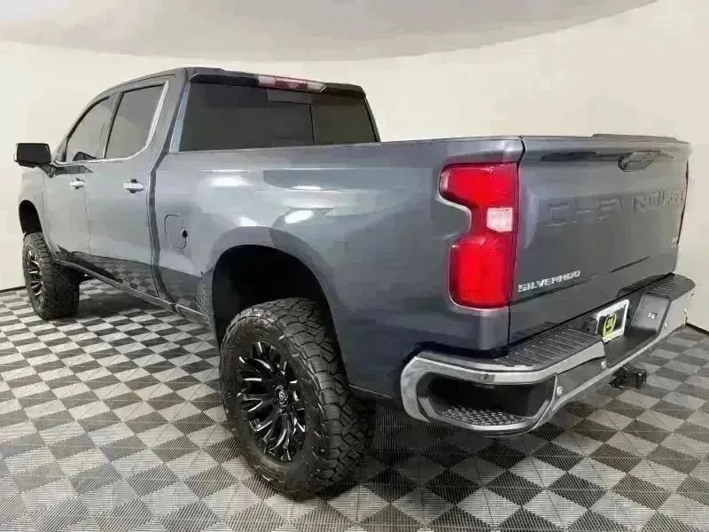 Used 2020 Chevrolet Silverado 1500 LTZ AWD/4WD image 12