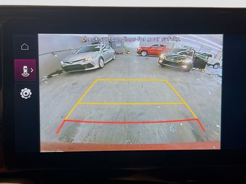 Used 2023 Kia Sorento S w/ Panoramic Sunroof Package FWD image 10