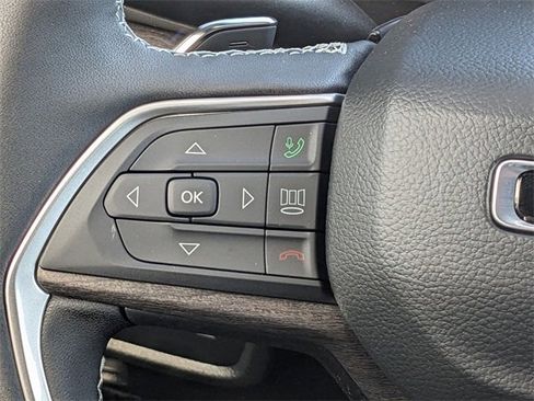 New 2025 Jeep Grand Cherokee Limited image 19