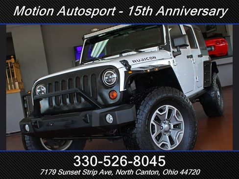 Used 2013 Jeep Wrangler Unlimited Rubicon w/ Connectivity Group AWD/4WD image 53