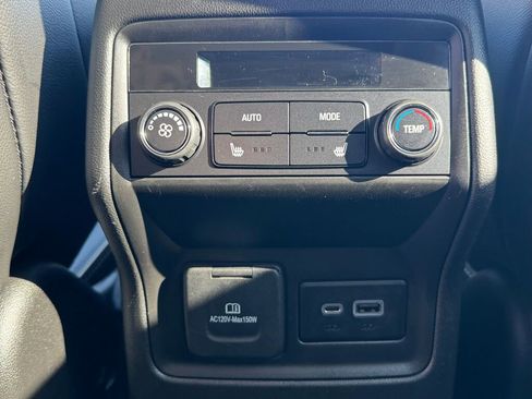 Used 2023 GMC Acadia Denali w/ Denali Technology Package image 19