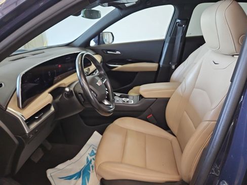 Used 2024 Cadillac XT4 Luxury FWD image 10