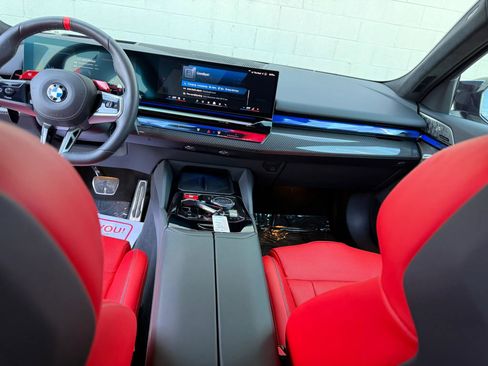 Used 2025 BMW M5 Sedan 4D w/ Executive Package image 68